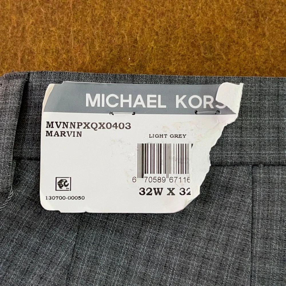 Michael Kors Mens 32x32 Light Grey Passport Marvin Stretch Dress Pants NWT
